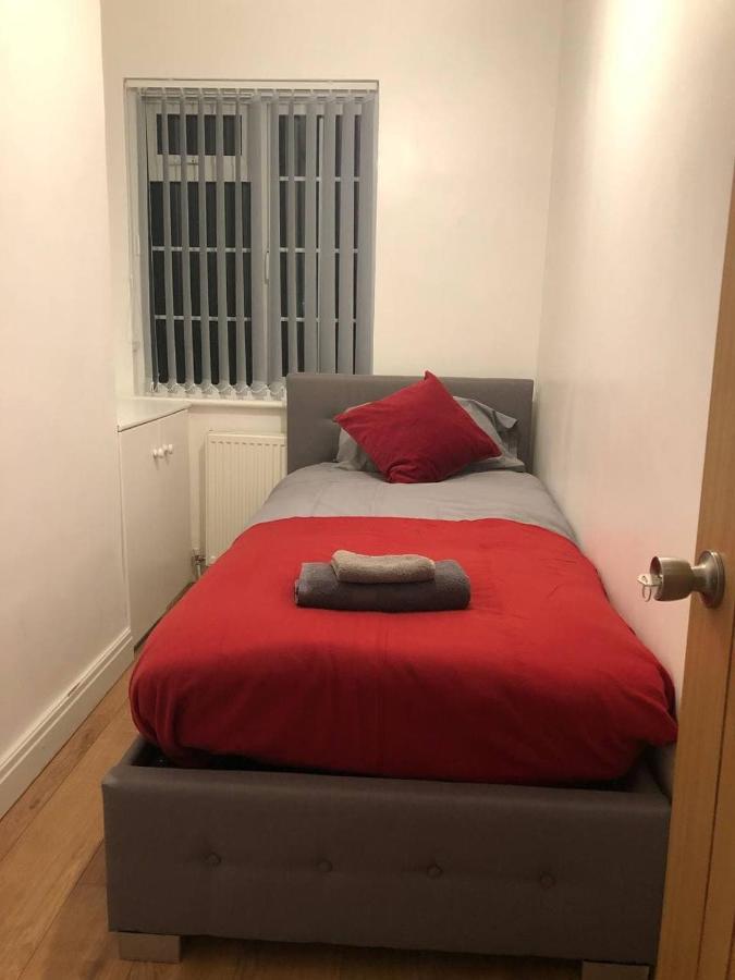 Modern Newgate Apartments - Kingsbury Underground, All Local Amenities On Your Doorstep Harrow Exteriör bild